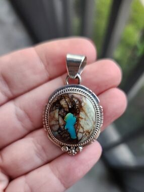 Handmade Navajo Native American Sterling Silver 925 Royston Ribbon Pendant